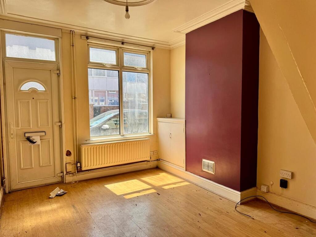Living Room.jpg