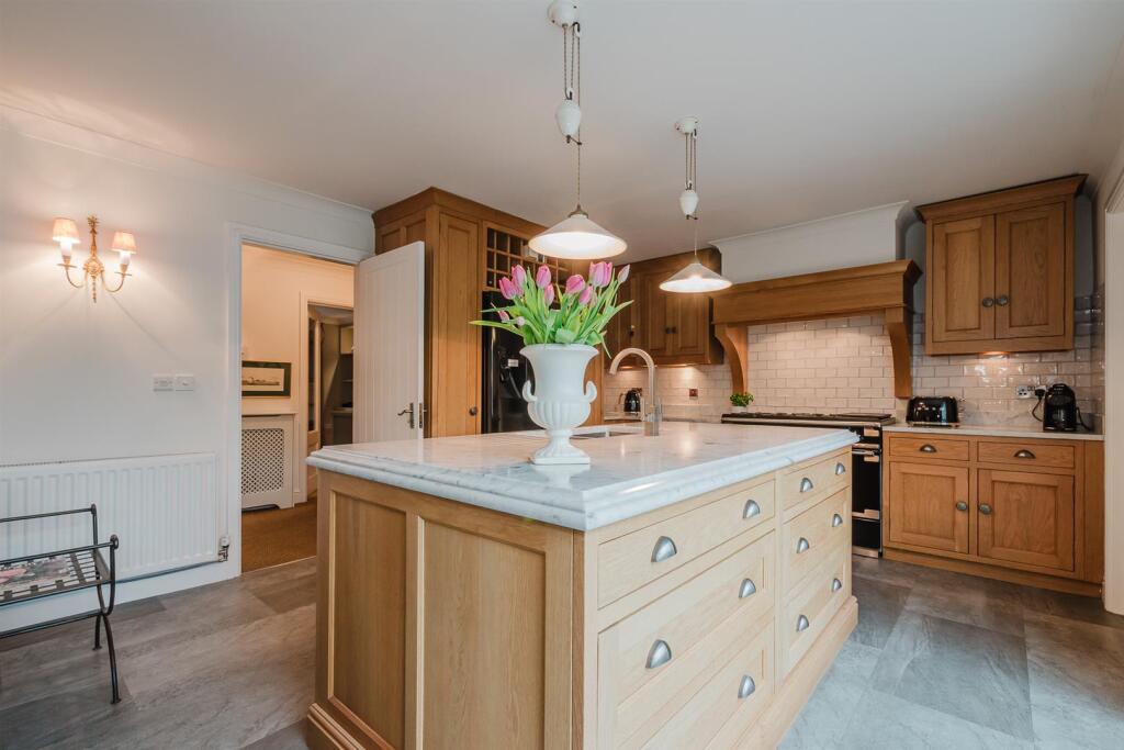 Breakfast Kitchen Aspect 2