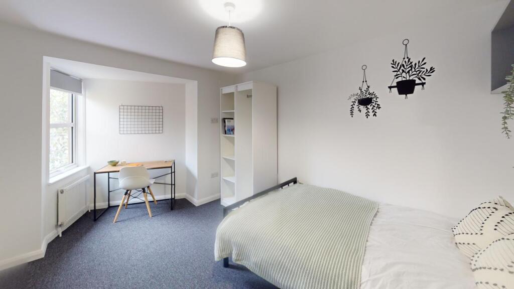 Flat-4-Piccadilly-Place-Bedroom-2.jpg
