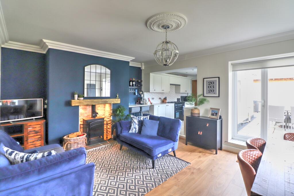 Family Room1