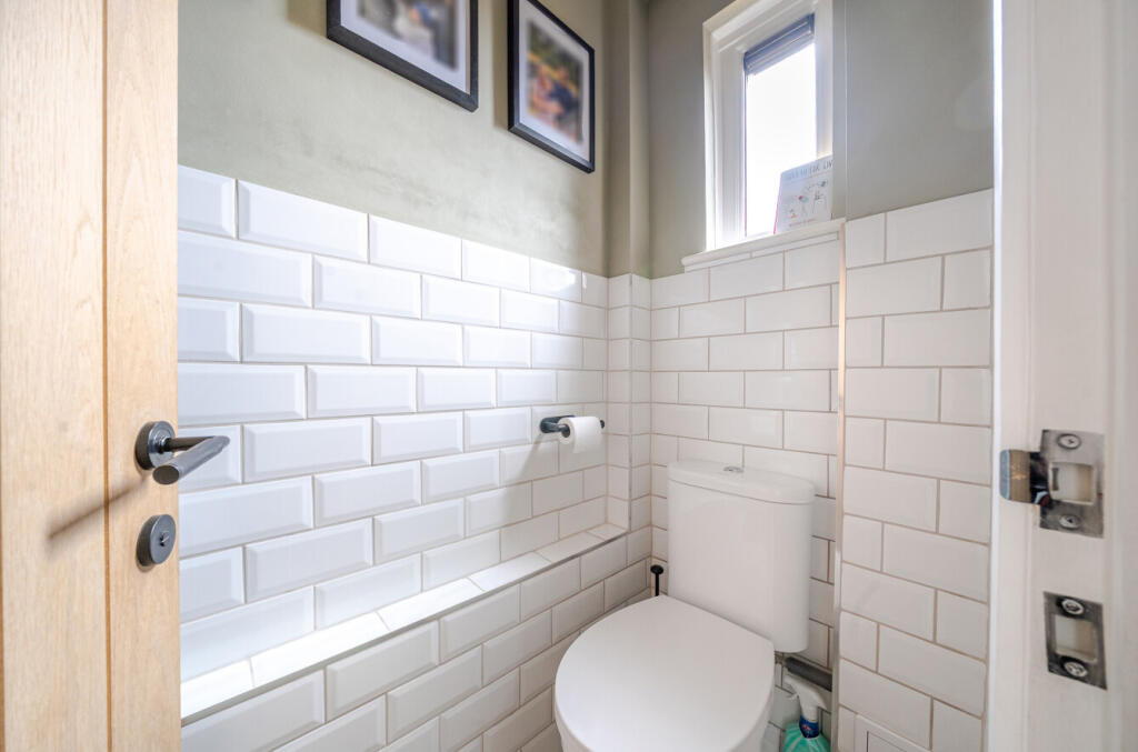 1382654-24-691dbb...