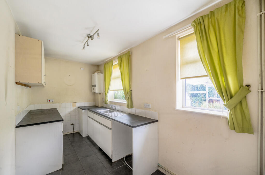 1326792-3-68763be...