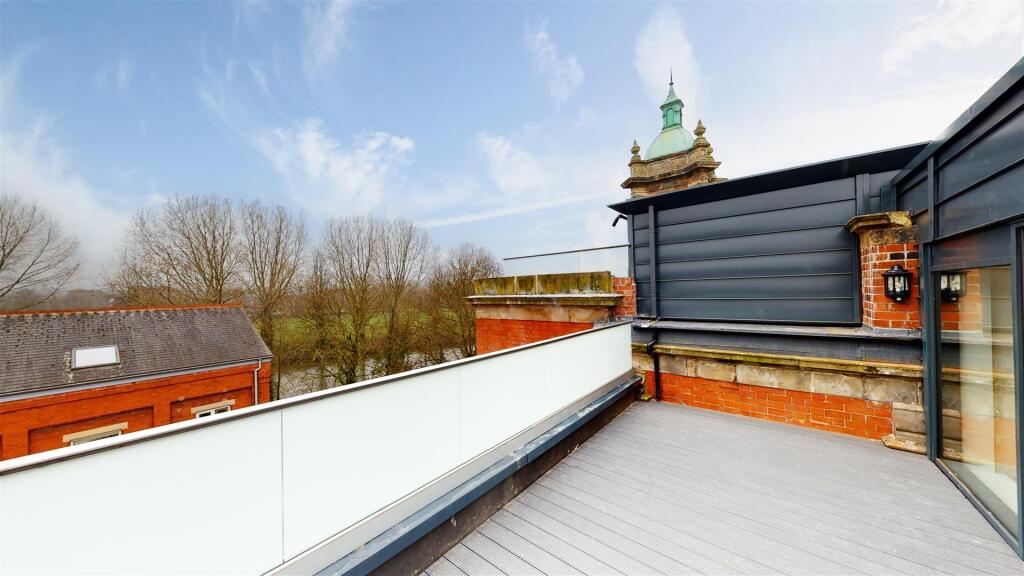 The Old Glassworks 5 Bedroom One Terrace 1.jpg