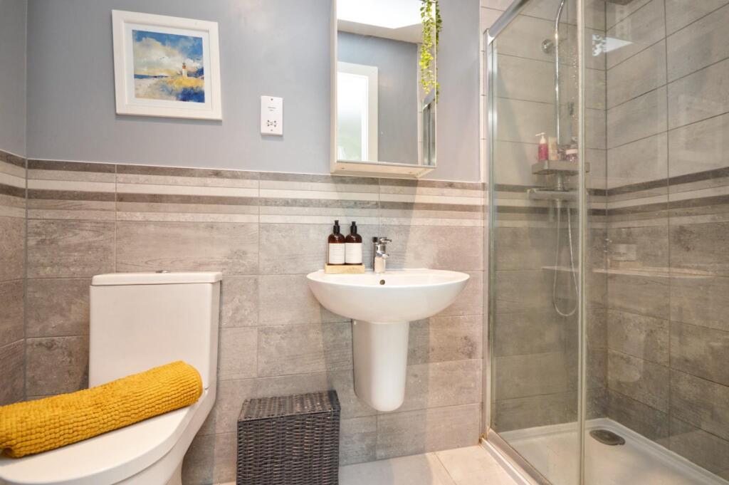 En Suite Shower Room