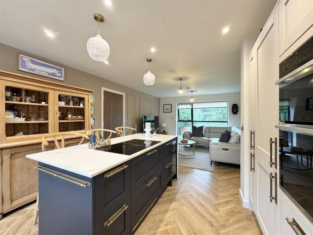 Kitchen/Lounge