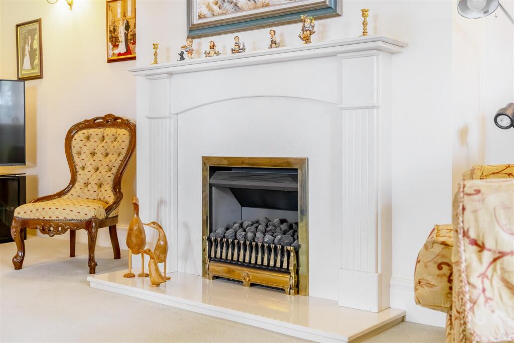 Langley House (Kirton)-19.jpg