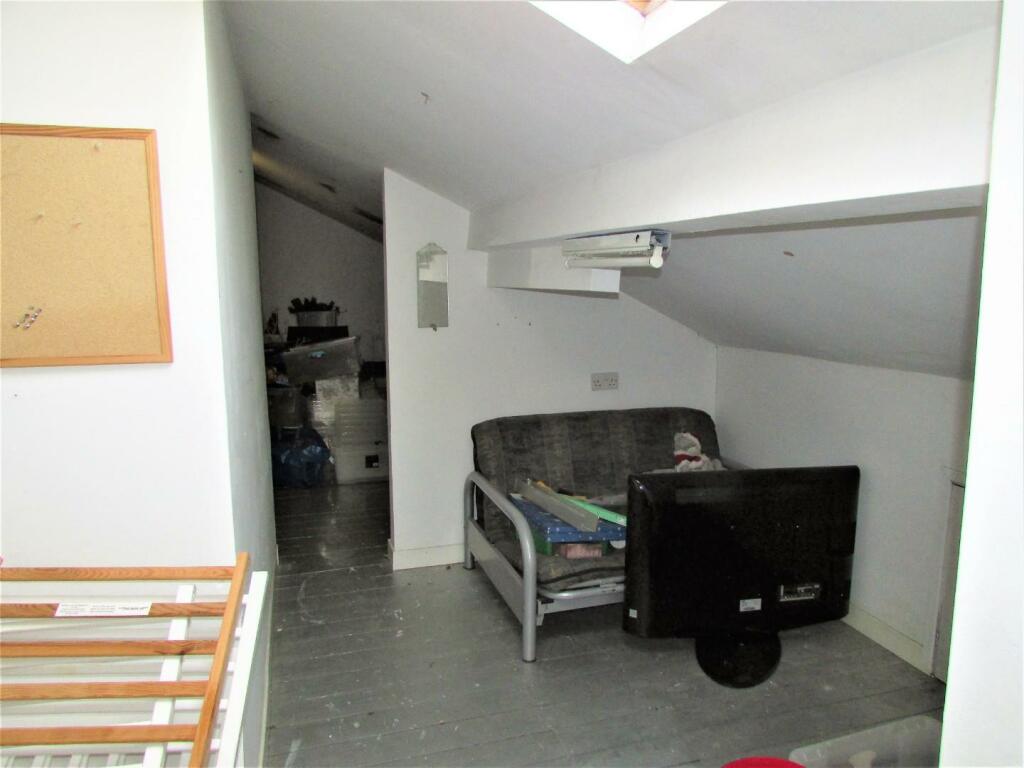 ARW230attic1.JPG
