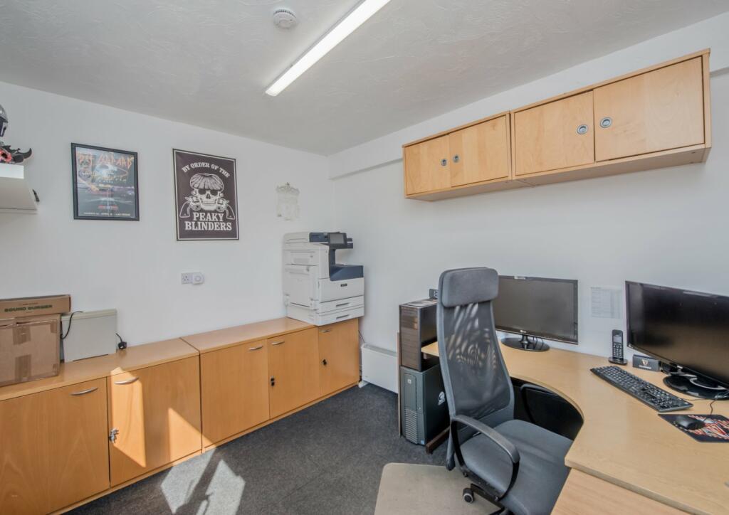Office/Garage