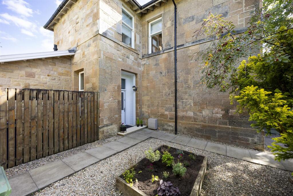 1_GLENBANK_ROAD_LENZIE_007.JPG