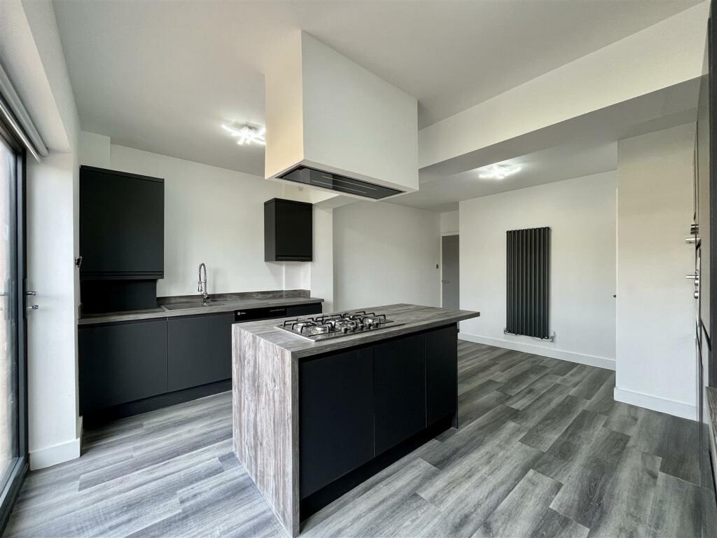 Breakfast Kitchen Aspect 3