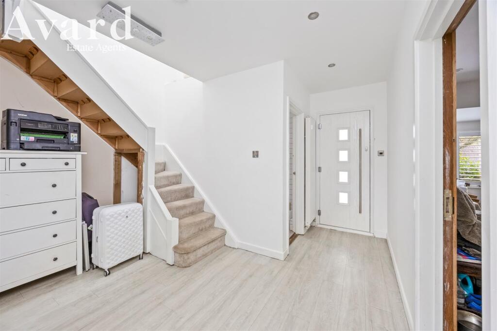 Lomond Avenue, 15_005.JPG