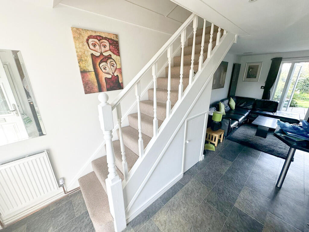 IMG-20250910-WA00...