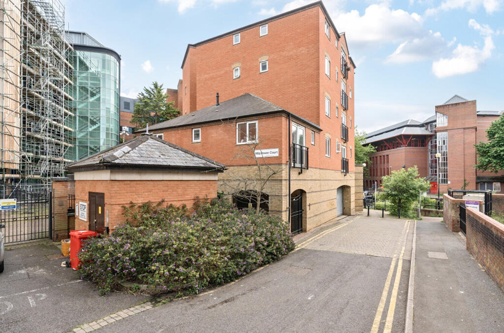 1304131-3-6843402...