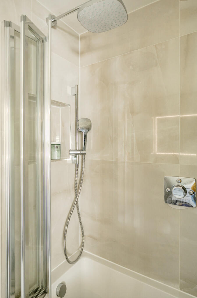 8f668177-3243-45e...