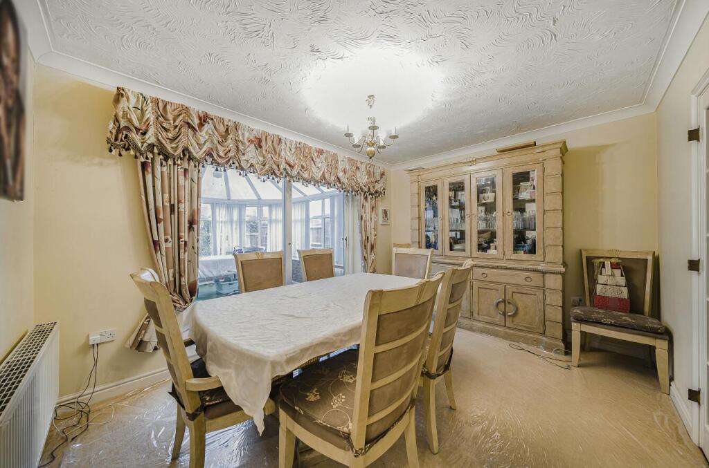 40 Durrell Drive, Rugby