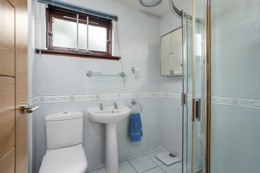 6 Whiteside Cotta...