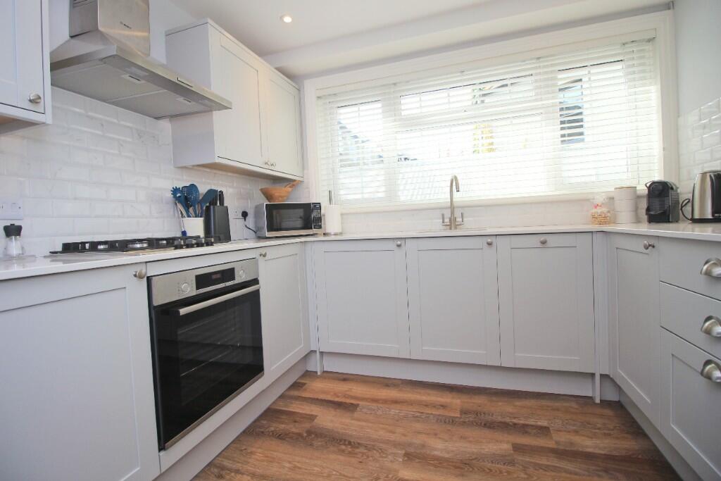 Flat 1 Kitchen