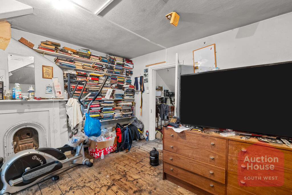 0028 T202508111207.jpg