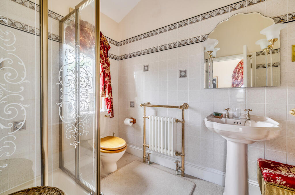 1375305-23-691610...