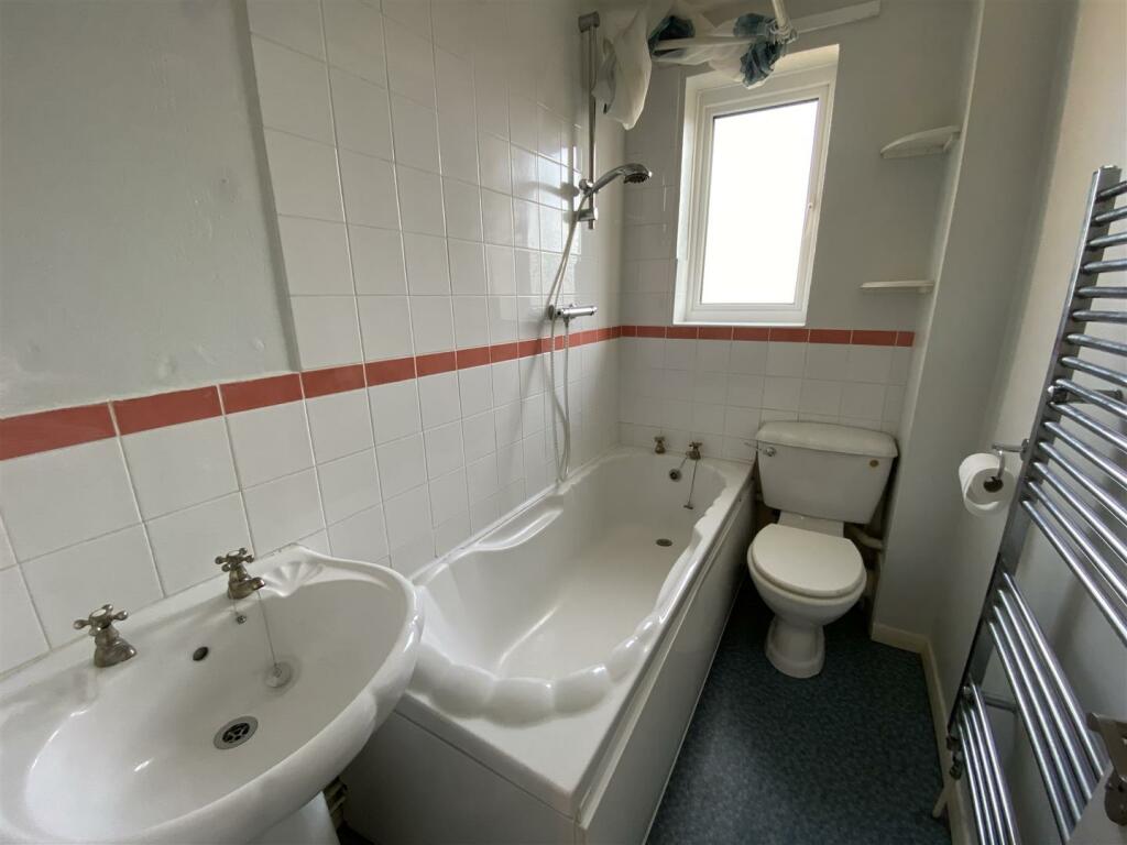 Bathroom.jpeg