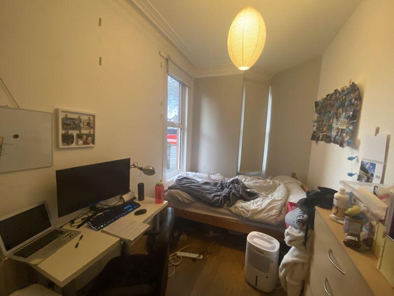 Photo 4