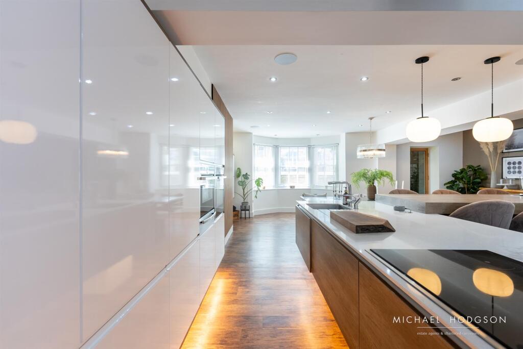 Family / Dining Room / Kitchen