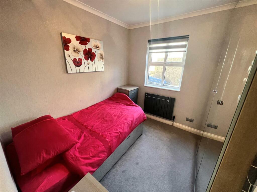 Bedroom.jpg