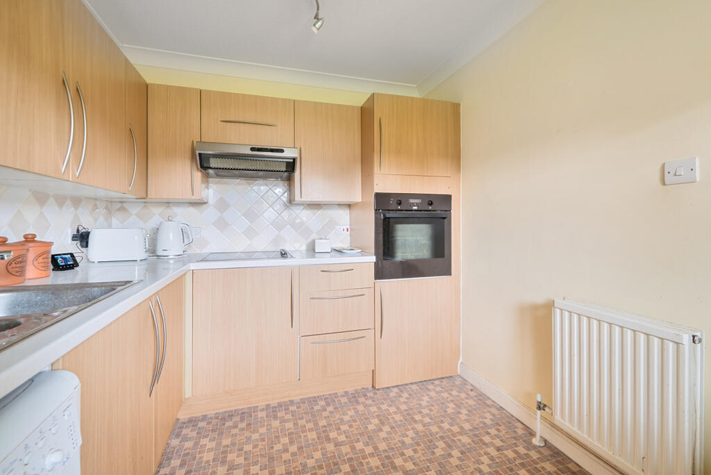 1301723-12-683824...