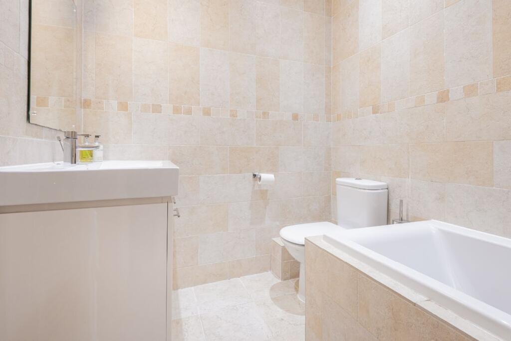 Main bathroom