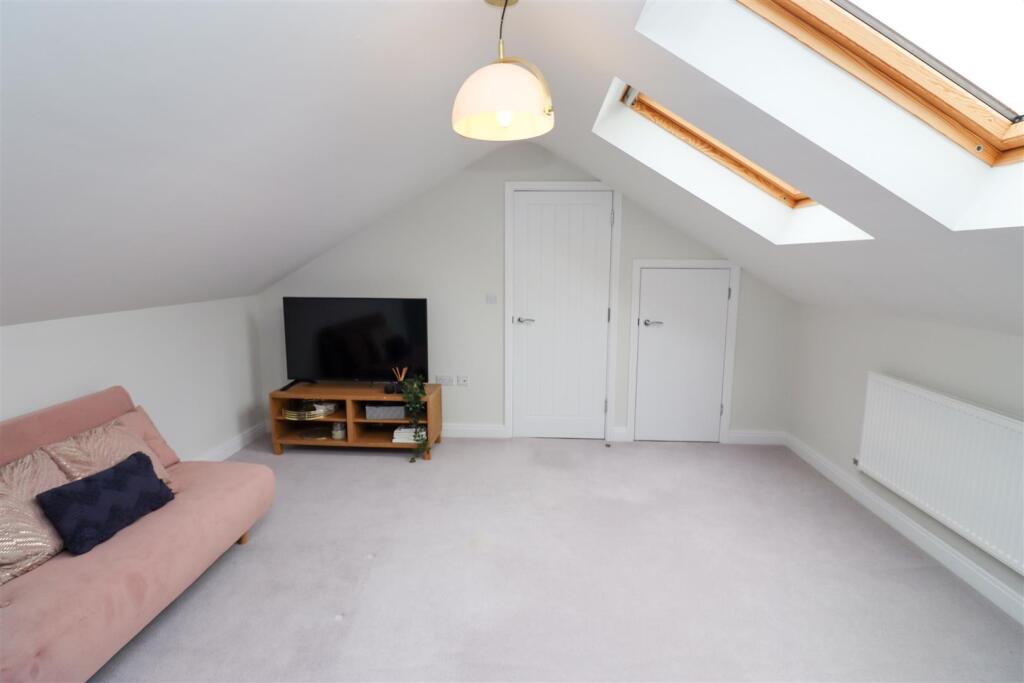 Bedroom 3 (2nd Floor)