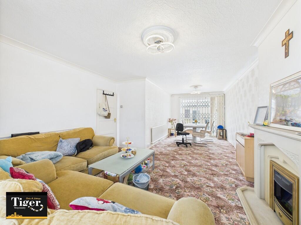 CAM03440G0-PR0384...