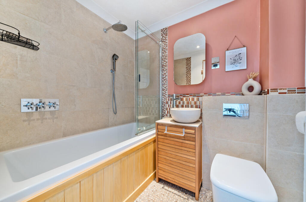 18-681c99f586638-...