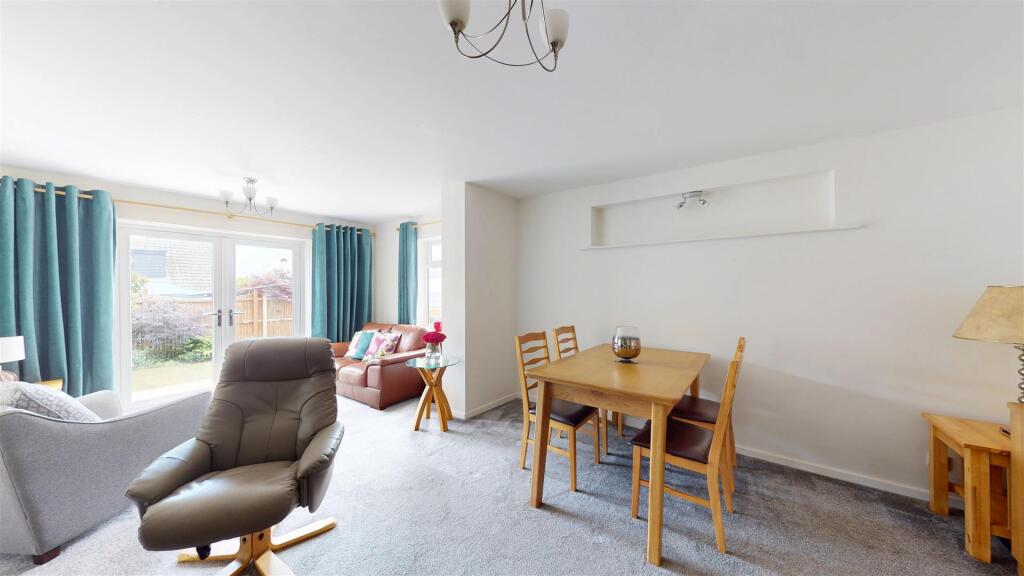 Dining Lounge