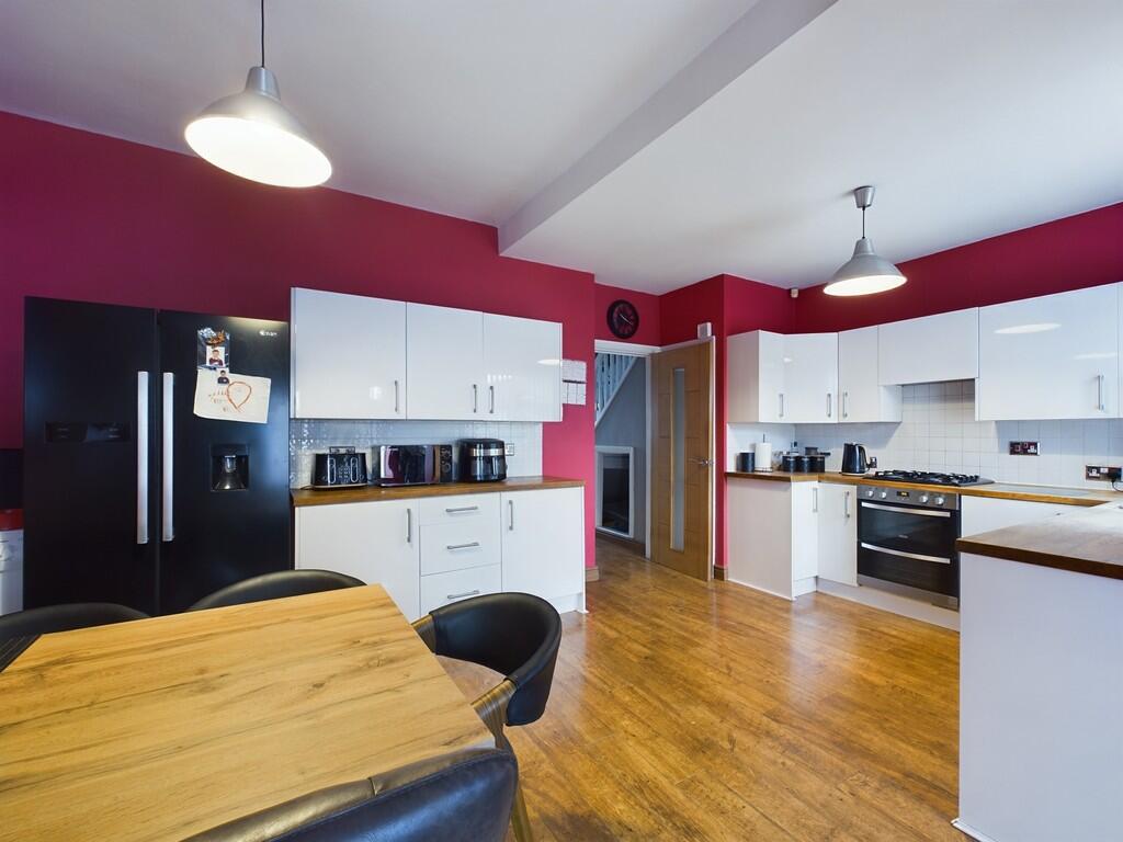 CAM02060G0-PR0277...