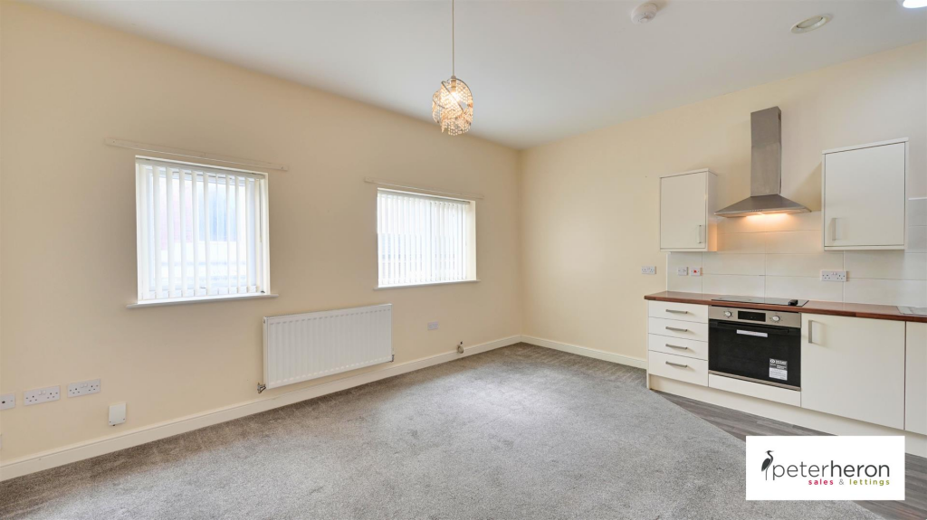 Open Plan Lounge and Kitchen