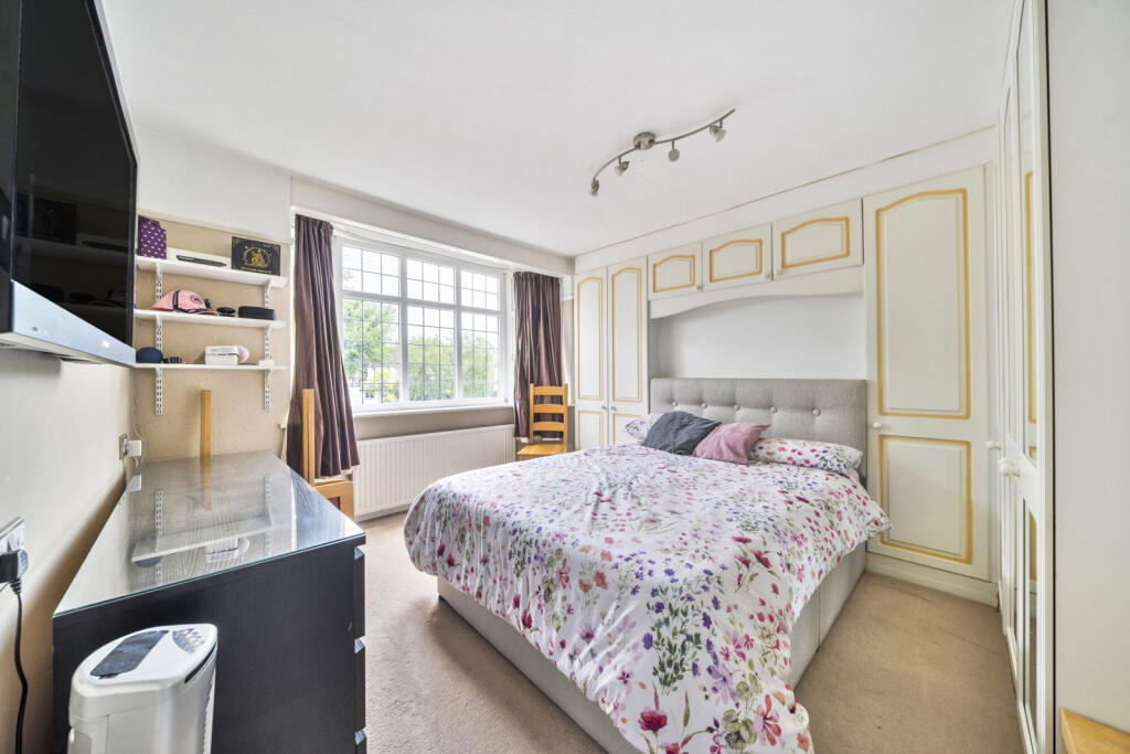 1320276-12-686c06...