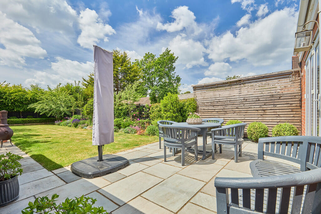 Edward Knight 202...