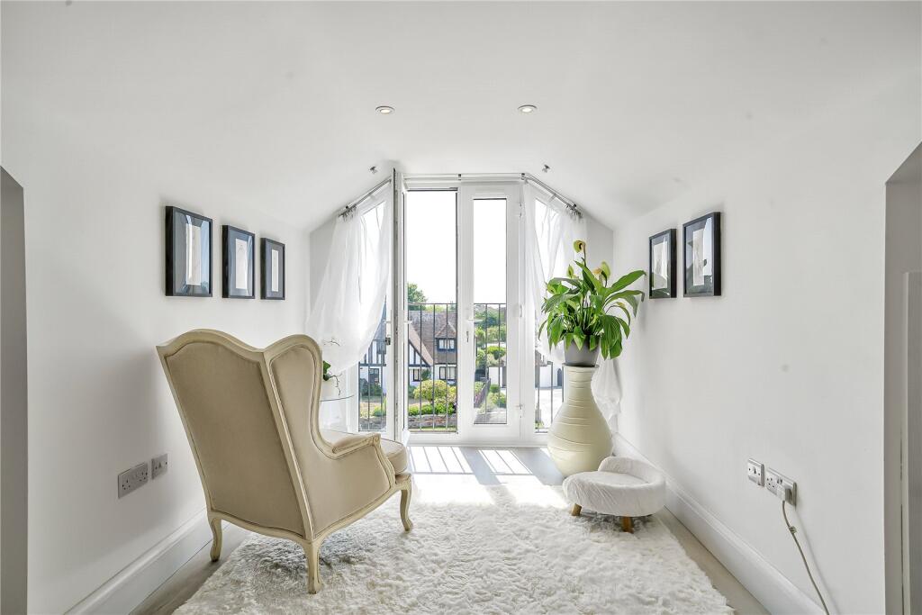 Principal Bedroom