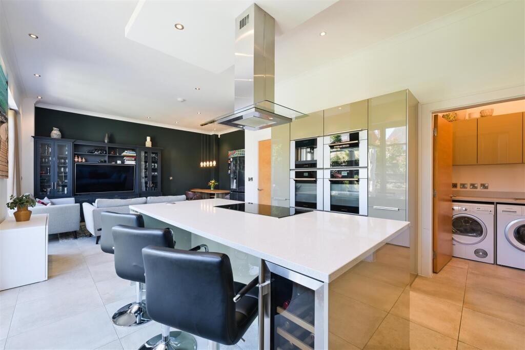 PINE LODGE WAY, 8- (19).jpg