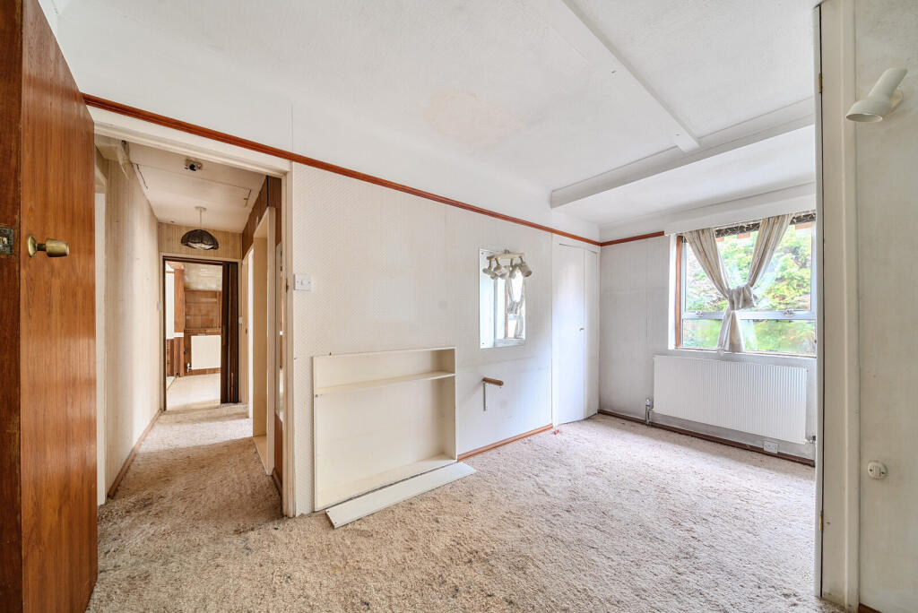 1363126-7-68e4e43...