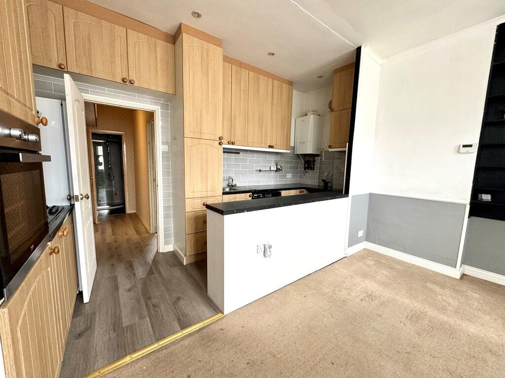 43 Satanita Road ...