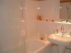 2Portlandbathroom.jpg