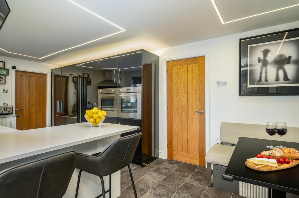 Kitchen diner