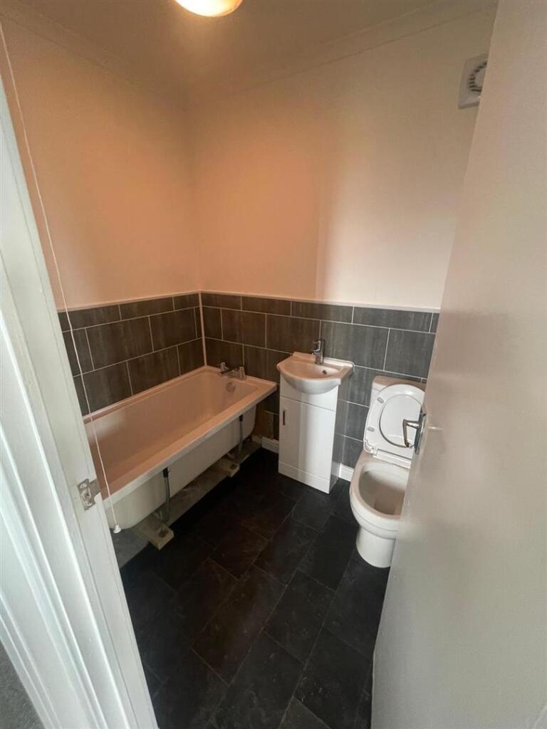 jErux3DI302xT-dMq...