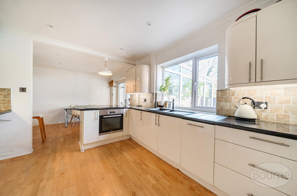 0805387f-a5bb-4ad...