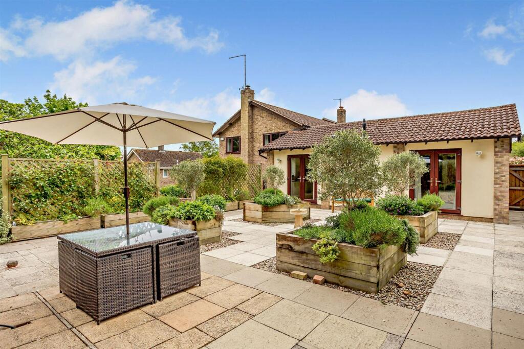 8646891-exterior01-8