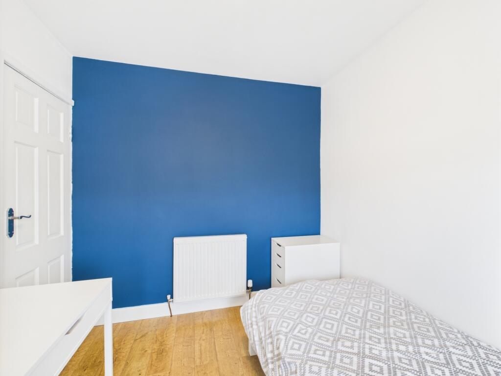 CAM04634G0-PR0045-STILL018