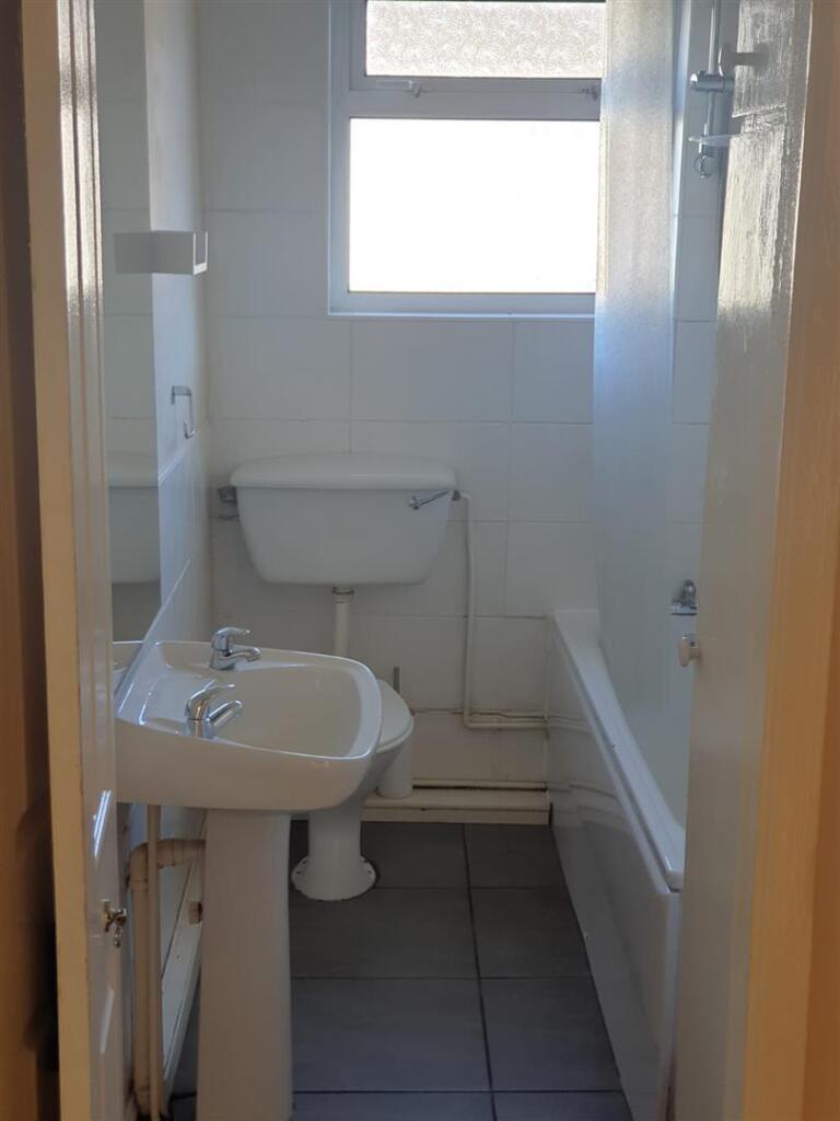 BATHROOM TO REAR