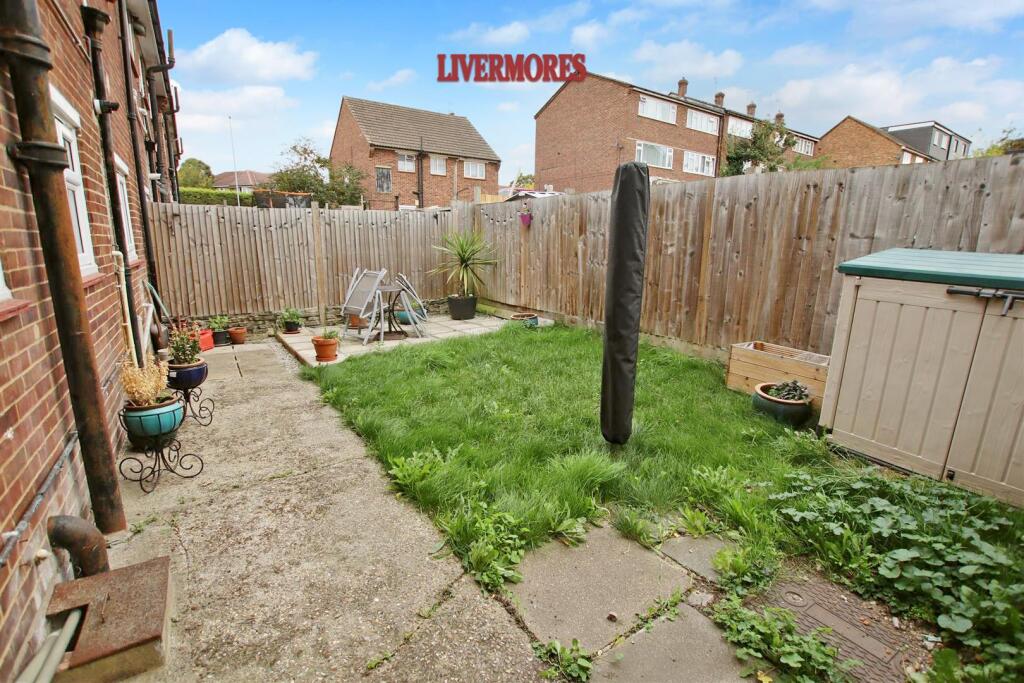 7 dudsbury gardendp.jpg