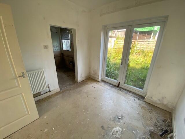 DINING AREA T202508051003.jpg